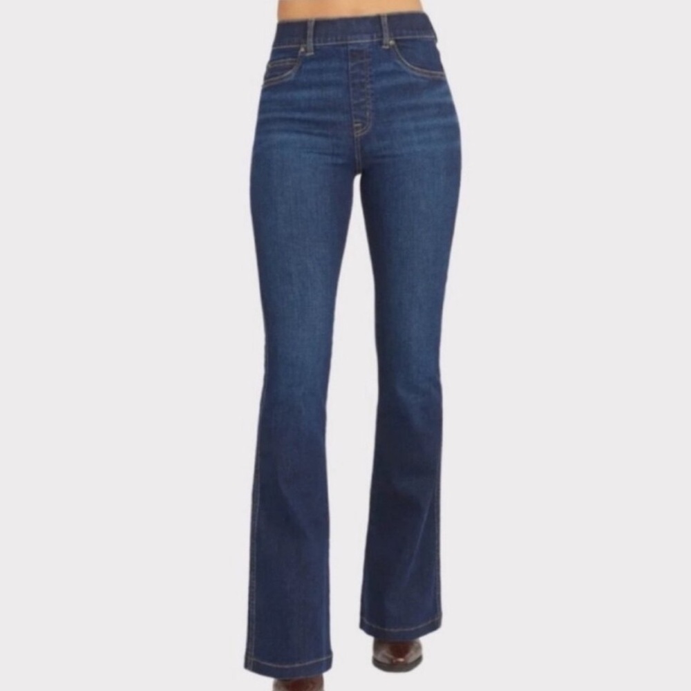 SPANX Flare Jeans Women’s Size Medium Long Dark Blue Pull-On Stretch Denim
